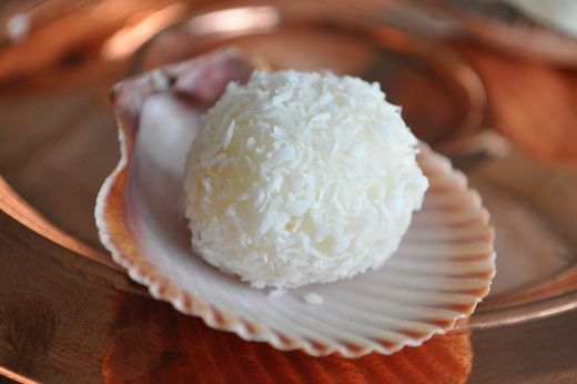 Hindistan Cevizi Topu Tarifi ve Malzemeleri