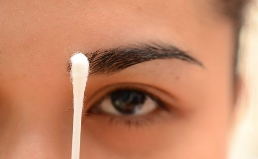 Hindistan Cevizi Yağı Kaş Kullanımı ve Faydaları Nelerdir?